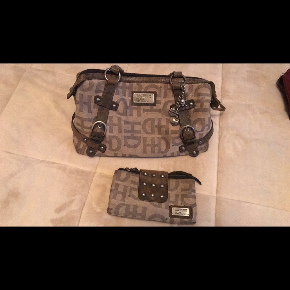 Harley Davidson purse and travel clutch